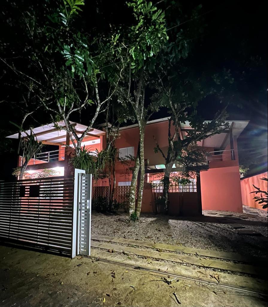 Itamambuca Casas,suites